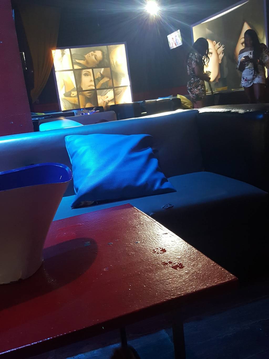 Elleven45 Lounge | night club | 2110 Peachtreet St NW, Atlanta, GA 30309, USA | 4049658657 OR +1 404-965-8657