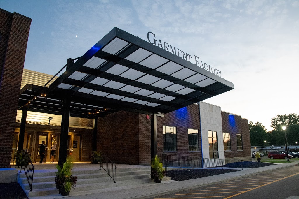Garment Factory Events | restaurant | 101 E Wayne St, Franklin, IN 46131, USA | 3178688227 OR +1 317-868-8227