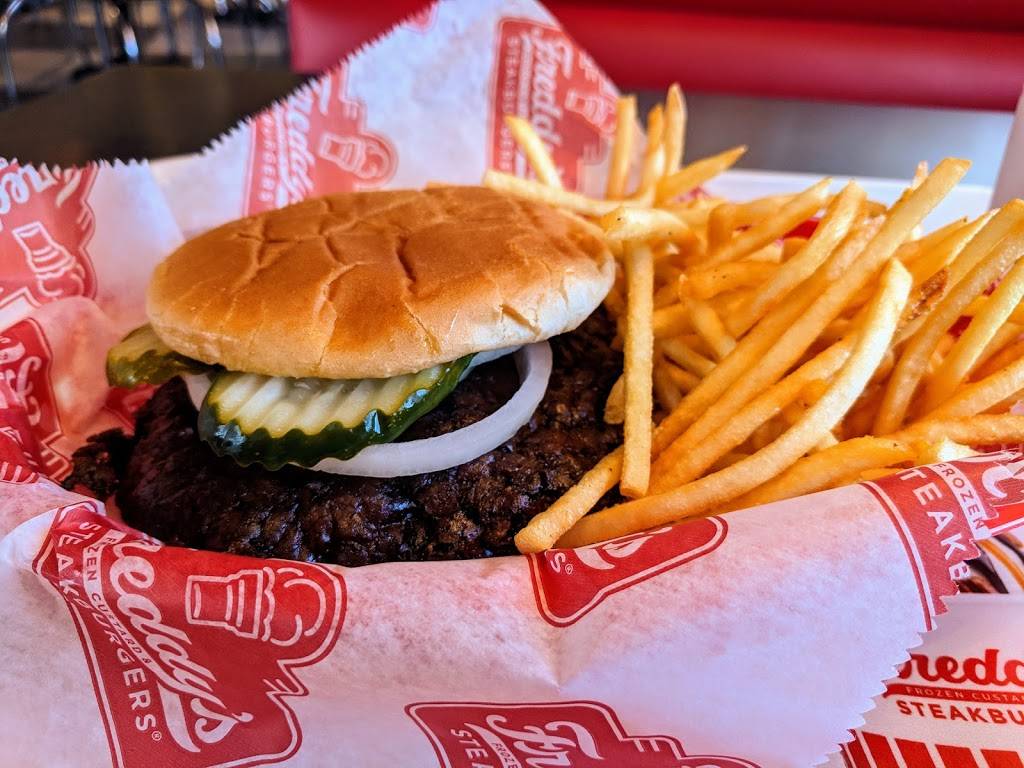 Freddys Frozen Custard & Steakburgers | restaurant | 3812 N Roxboro St, Durham, NC 27704, USA | 9194794017 OR +1 919-479-4017