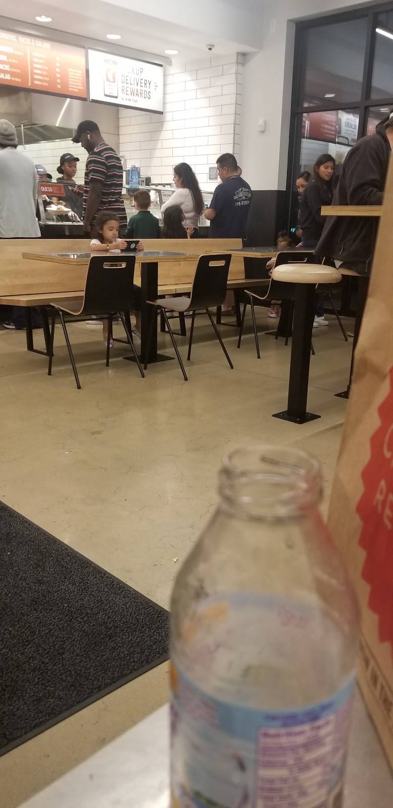 Chipotle Mexican Grill | restaurant | 125 US-80 E, STE 200, Mesquite, TX 75150, USA | 2144538260 OR +1 214-453-8260