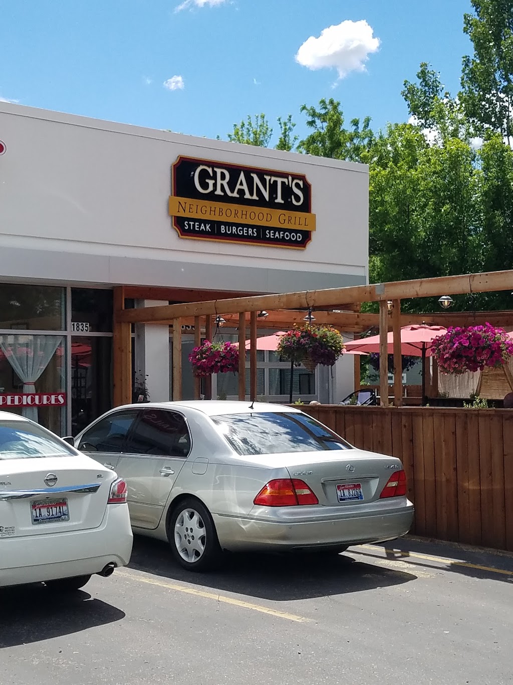 Grants Neighborhood Grill | restaurant | 1835 W Cherry Ln, Meridian, ID 83646, USA | 2088844278 OR +1 208-884-4278