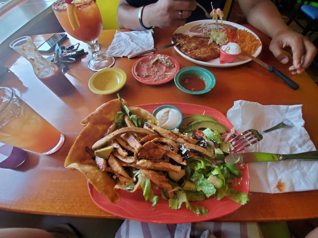 Casa Vallarta Mexican Restaurant | restaurant | 610 Oak St, Brockton, MA 02301, USA | 5088570401 OR +1 508-857-0401