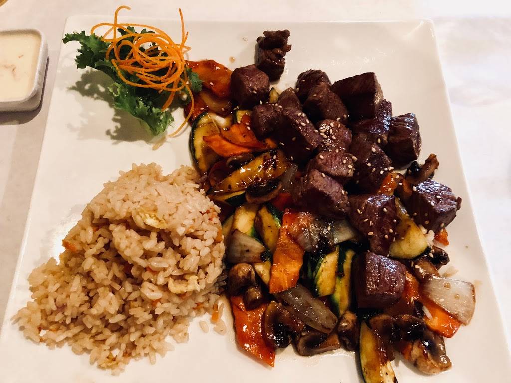 Blue Ginger Asian Bistro | restaurant | 1061 W Pleasant Valley Rd, Parma, OH 44134, USA | 4408428880 OR +1 440-842-8880