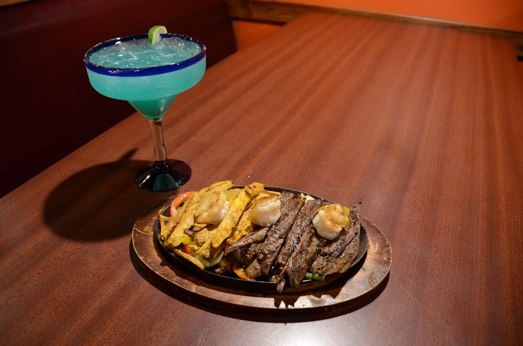 Blue Margaritas | restaurant | 661 N Cummings Ln, Washington, IL 61571, USA | 3094815363 OR +1 309-481-5363