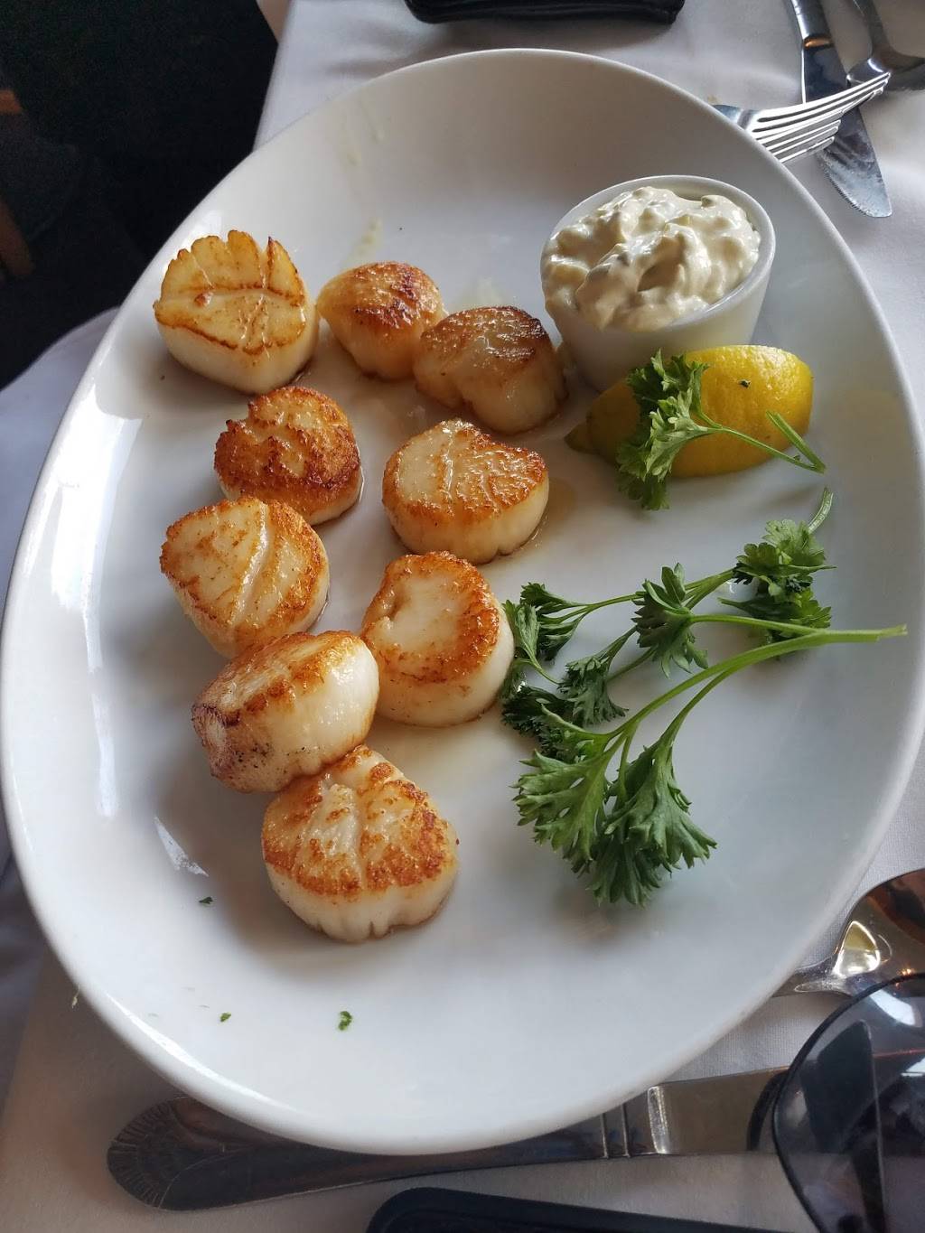 Nautilus Cafe | restaurant | 6100, 46, Woodcleft Ave, Freeport, NY 11520, USA | 5163792566 OR +1 516-379-2566