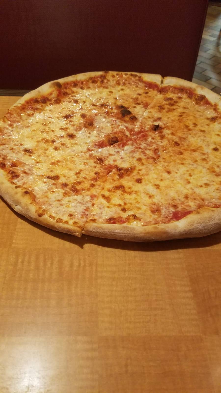 Buseto Pizza | restaurant | 1851 Sunrise Hwy, Bay Shore, NY 11706, USA | 6316654939 OR +1 631-665-4939