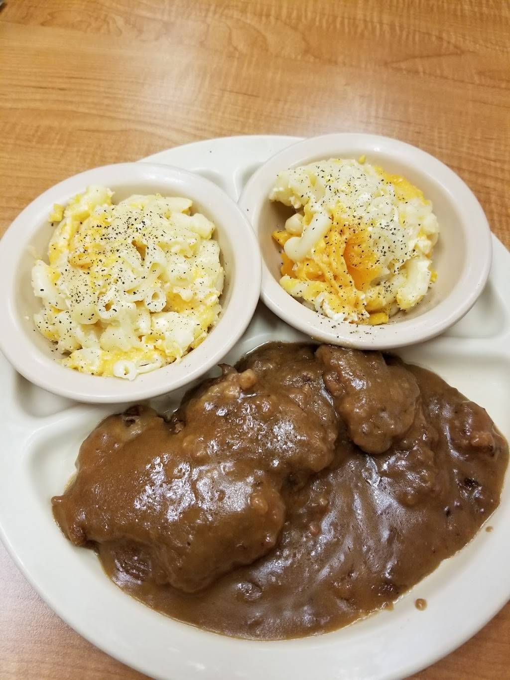 Westside Diner | restaurant | 1555 Meadowview Dr, Danville, VA 24541, USA | 4346853075 OR +1 434-685-3075