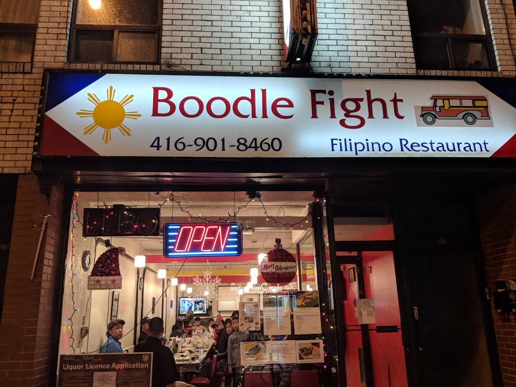Boodle Fight | restaurant | 937 Danforth Ave, Toronto, ON M4J 1L8, Canada | 4169018460 OR +1 416-901-8460