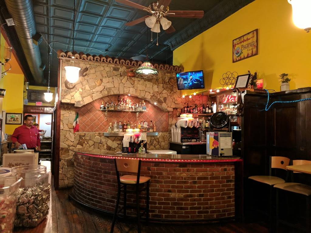 Cancun Mexican Restaurant & Grill | restaurant | 215 Market St SE, Roanoke, VA 24011, USA | 5403446333 OR +1 540-344-6333