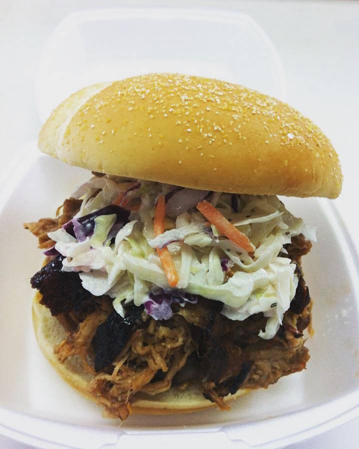 Triple Crown BBQ | restaurant | 1079 U.S. Highway 211 West, Luray, VA 22835, USA | 5407435311 OR +1 540-743-5311