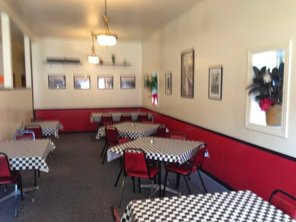 Piccolos Pizzeria | restaurant | 127 E Main St, Tiskilwa, IL 61368, USA | 8156464661 OR +1 815-646-4661