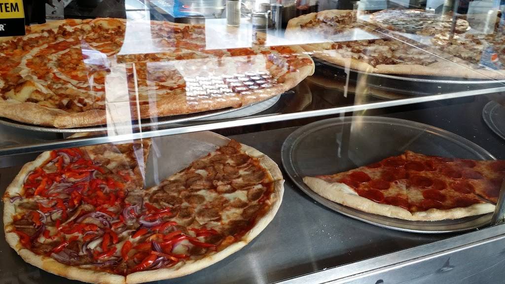 The 3 Luigis | restaurant | 275 Grand Ave, Brooklyn, NY 11238, USA | 7186220059 OR +1 718-622-0059