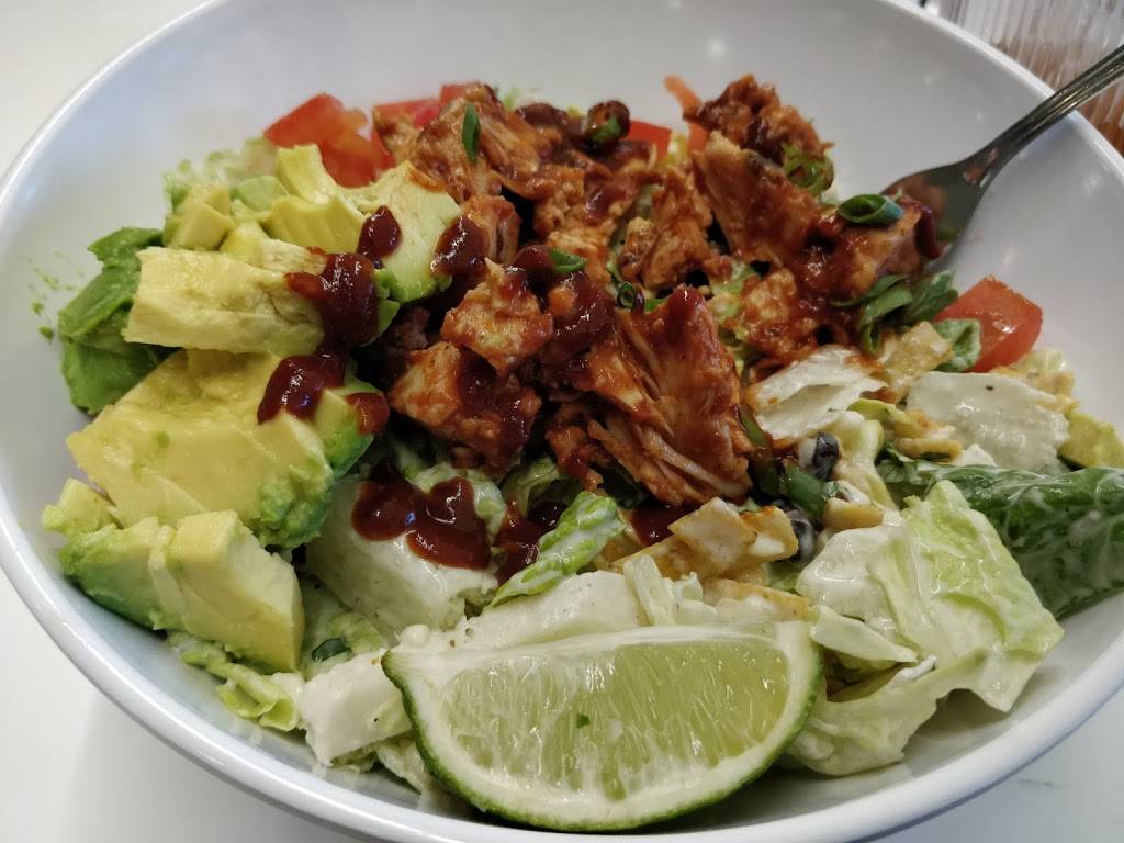 California Pizza Kitchen | restaurant | 18601 Airport Way, Santa Ana, CA 92707, USA | 9492526125 OR +1 949-252-6125