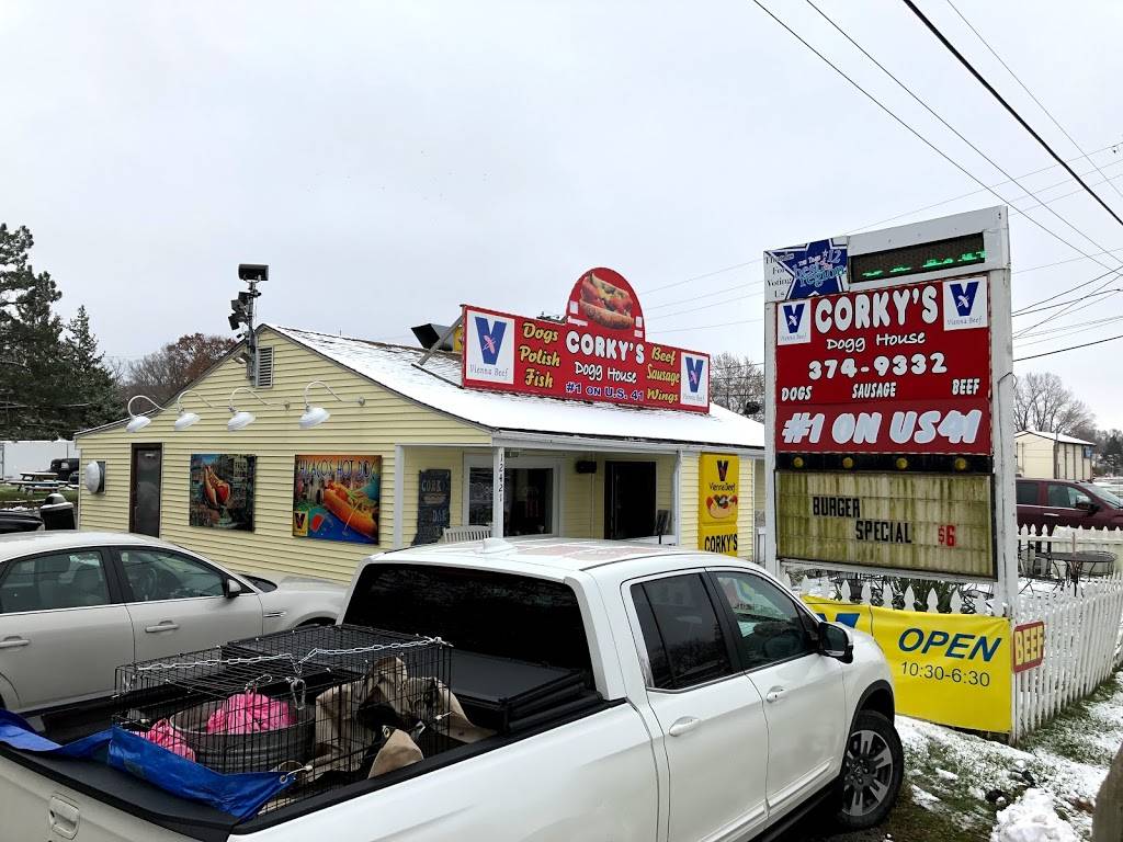Corkys Dogg House | restaurant | 12421 Wicker Ave, Cedar Lake, IN 46303, USA | 2193749332 OR +1 219-374-9332