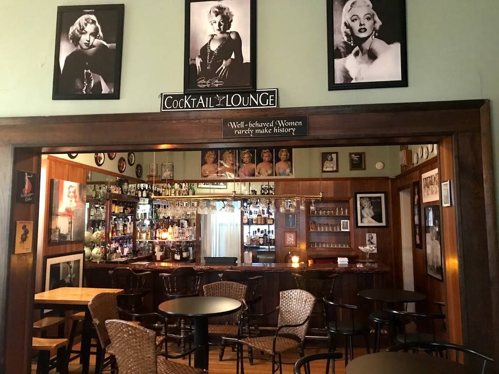 Maximes At The Inn | restaurant | 112 W Main St, Kingwood, WV 26537, USA | 3043292251 OR +1 304-329-2251