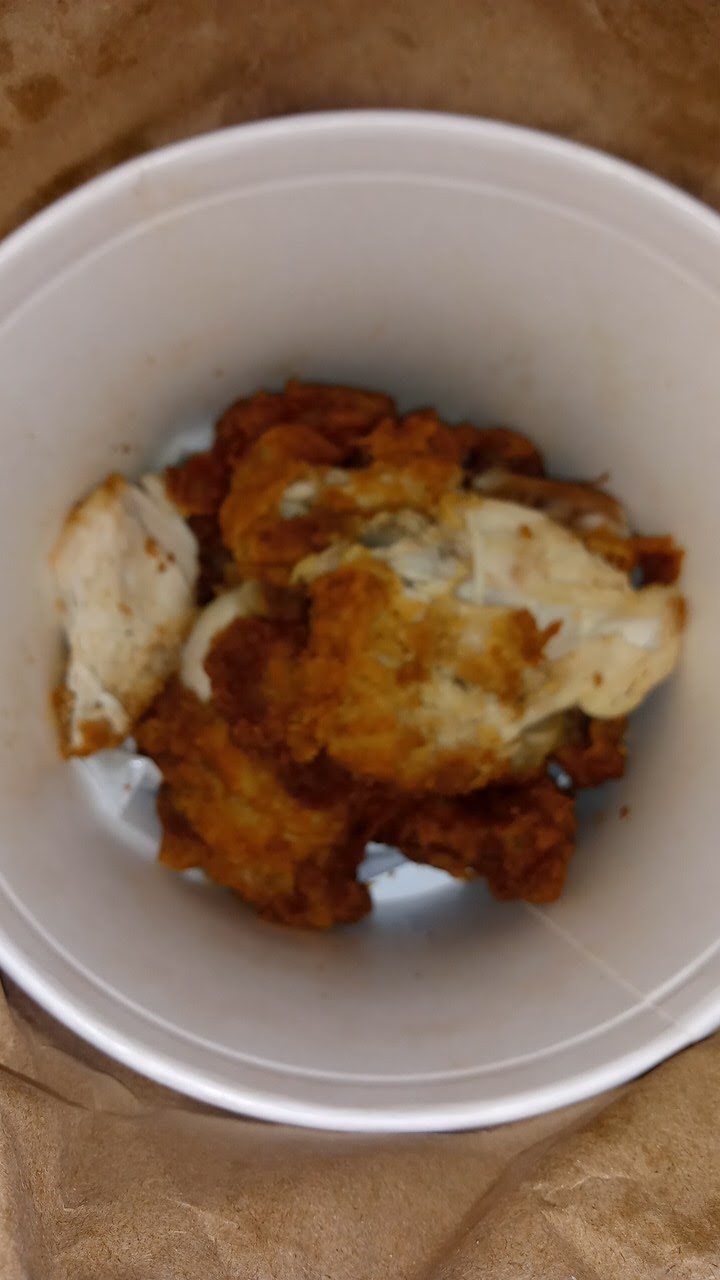 KFC | restaurant | 7601 Oswego Rd, Liverpool, NY 13090, USA | 3154091055 OR +1 315-409-1055