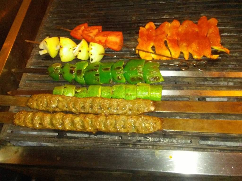 Ahmads Persian Cuisine | restaurant | 4646 Dodge St, Omaha, NE 68132, USA | 4023419616 OR +1 402-341-9616