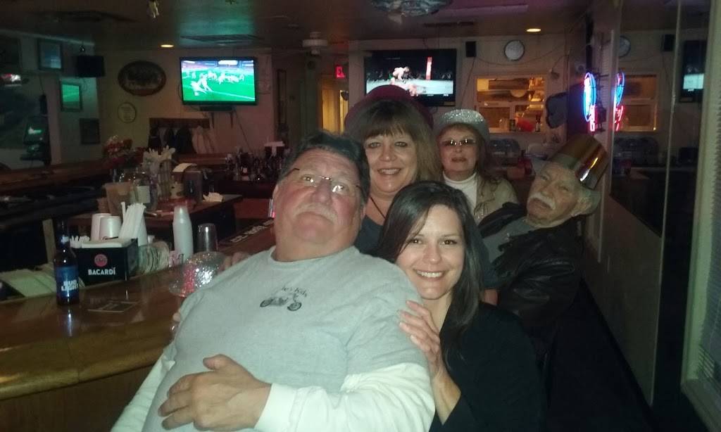 Finish Line Grill | restaurant | 1676 US-17, Little River, SC 29566, USA | 8432809744 OR +1 843-280-9744