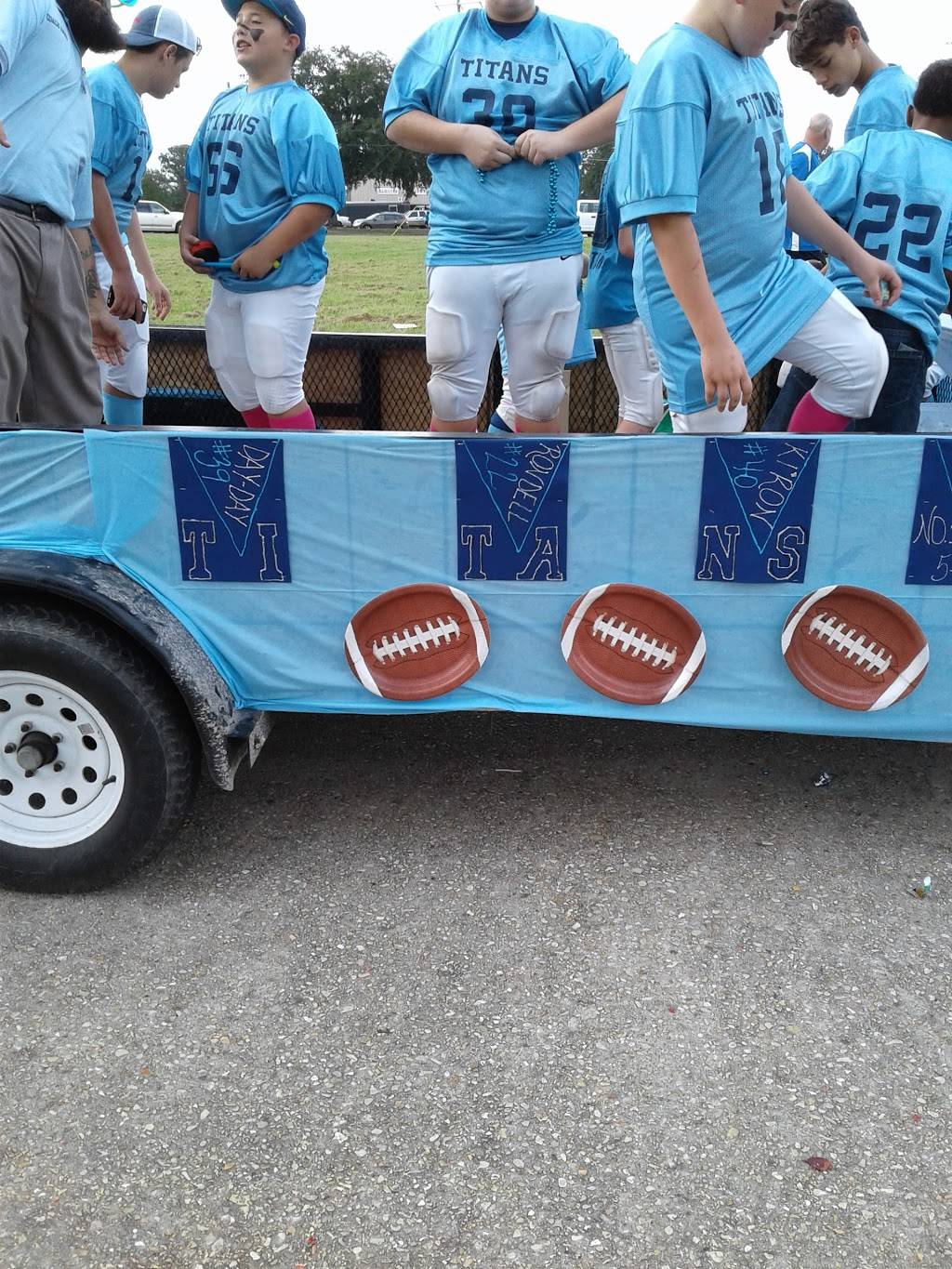 Geralds Donuts | restaurant | 2101 E Judge Perez Dr, Chalmette, LA 70043, USA | 5042529498 OR +1 504-252-9498