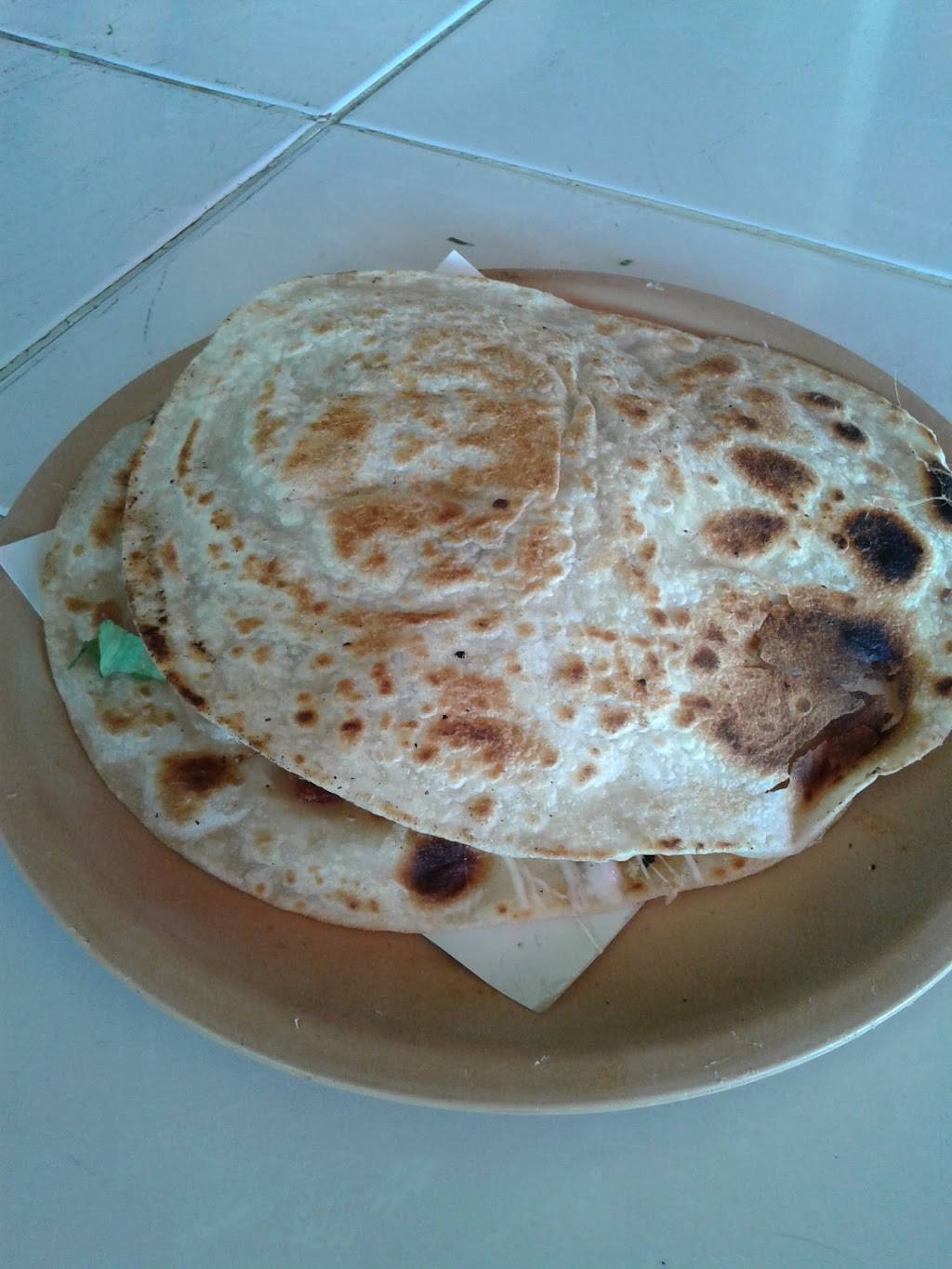 Tacos El Toro | restaurant | El Tecolote, 22644 La Joya, B.C., Mexico | 016645476293 OR +52 664 547 6293