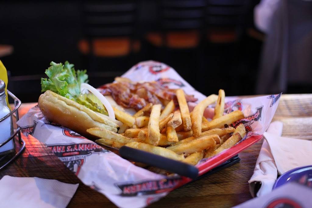 Johnnys Tavern | restaurant | 1310 Grand Blvd, Kansas City, MO 64106, USA | 8162682260 OR +1 816-268-2260