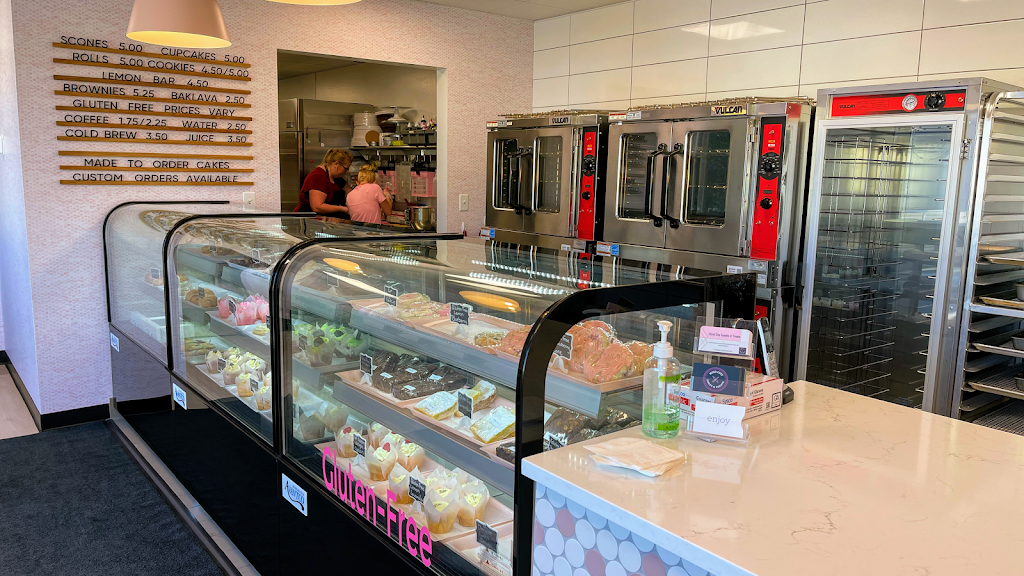 Wind City Sweets & Treats | bakery | 613 W Collins Dr, Casper, WY 82601, USA | 3073371366 OR +1 307-337-1366