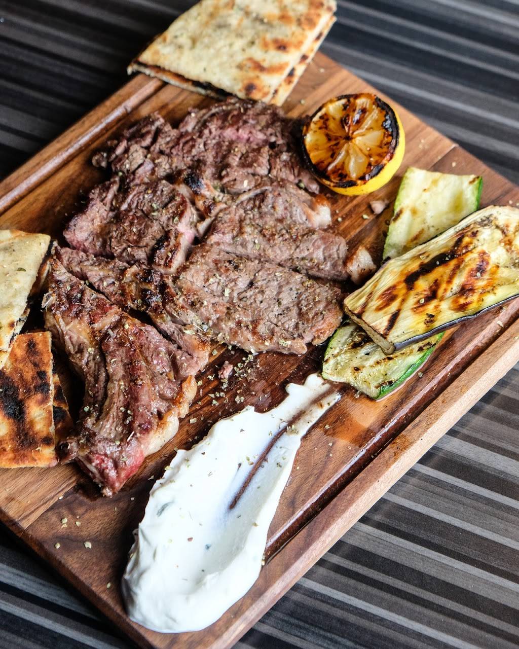 Kavala Taverne Grecque | restaurant | 5588 Avenue Auteuil, Brossard, QC J4Z 1M2, Canada | 4506769641 OR +1 450-676-9641