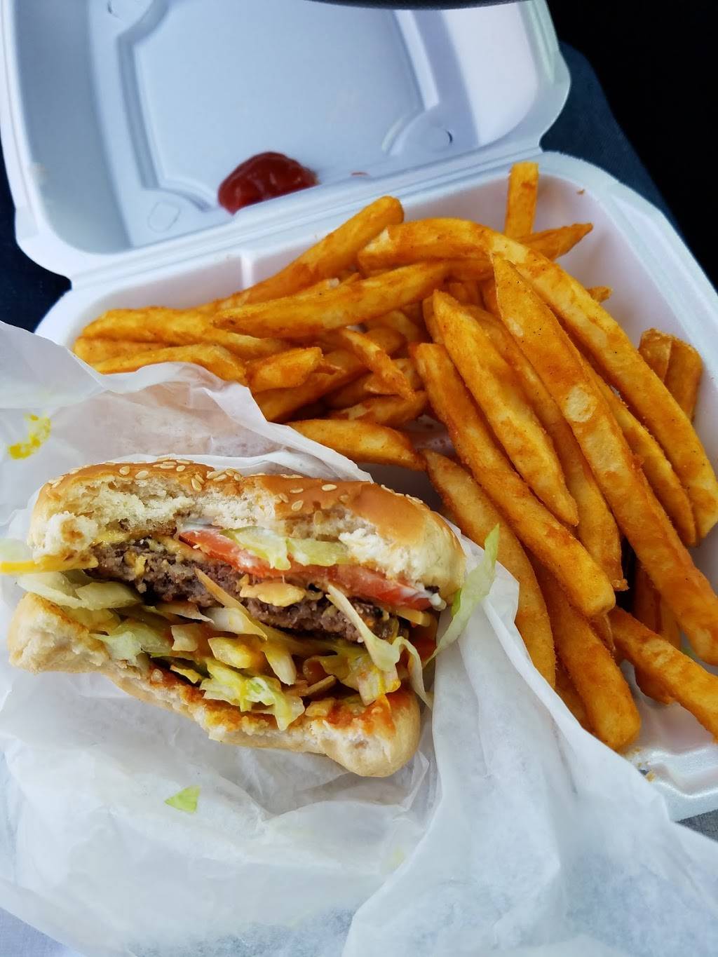 Fat Mos | restaurant | 106 Madison St, Madison, TN 37115, USA | 6158604507 OR +1 615-860-4507