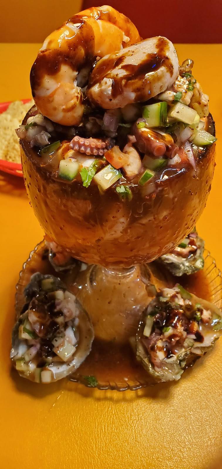 La casa suchi-Mex | restaurant | 3633 W Camelback Rd, Phoenix, AZ 85019, USA | 6028127455 OR +1 602-812-7455