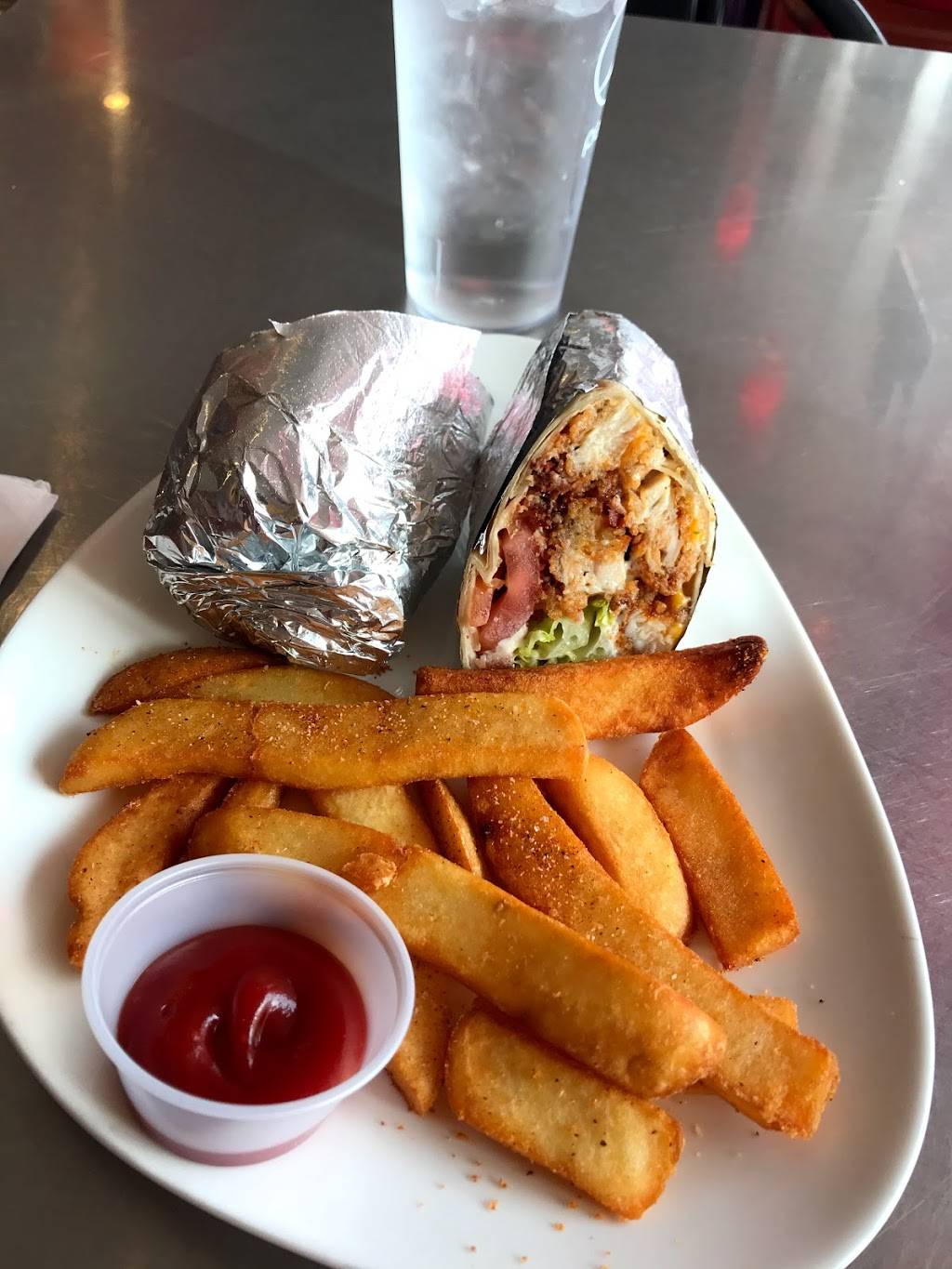 The Funny Farm Restaurant | restaurant | 3245 Stevens Creek Blvd, San Jose, CA 95117, USA | 4082444424 OR +1 408-244-4424