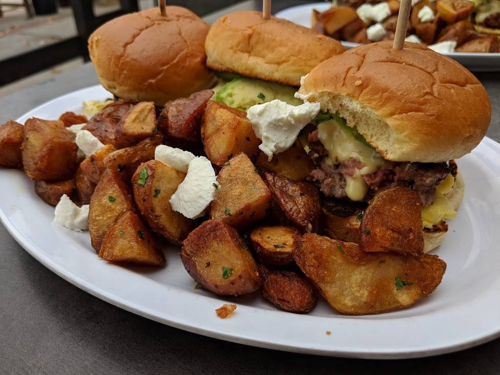 Public House La Jolla | restaurant | 830 Kline St, La Jolla, CA 92037, USA | 8585519210 OR +1 858-551-9210