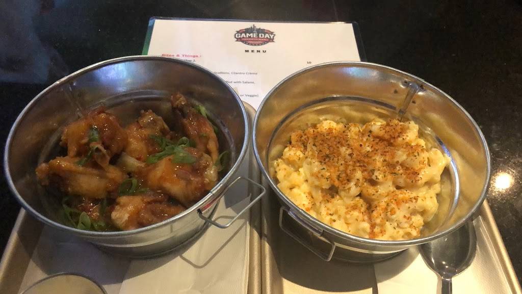 Game Day Sports Bar | restaurant | 5757 Broadway, The Bronx, NY 10463, USA | 7185481782 OR +1 718-548-1782