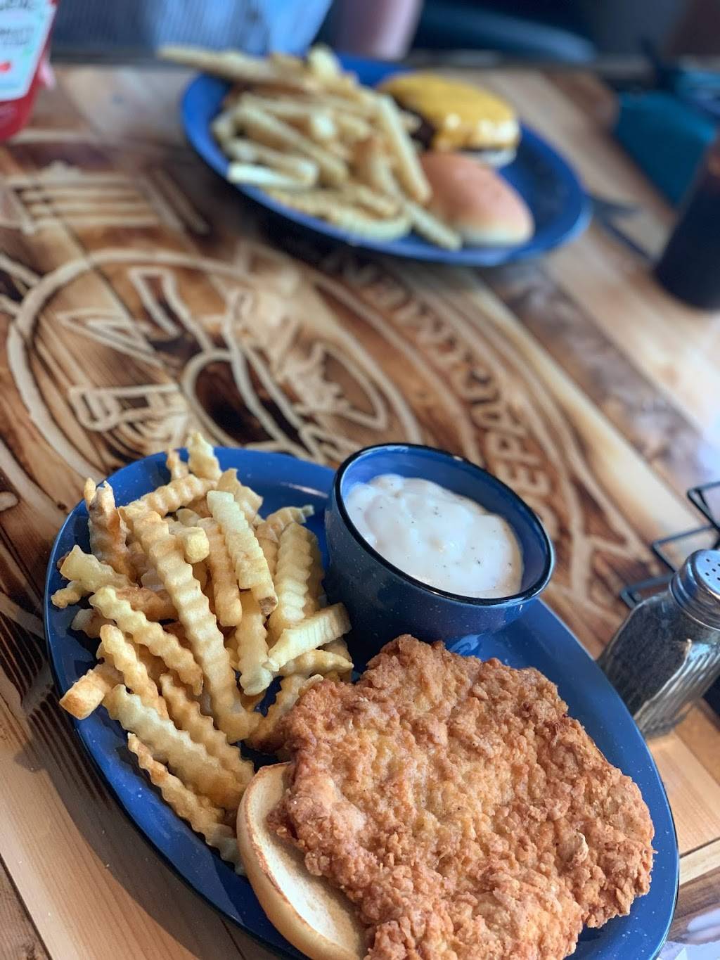 Park View Inn | restaurant | 1003 S Morris Ave, Bloomington, IL 61701, USA | 3098274280 OR +1 309-827-4280