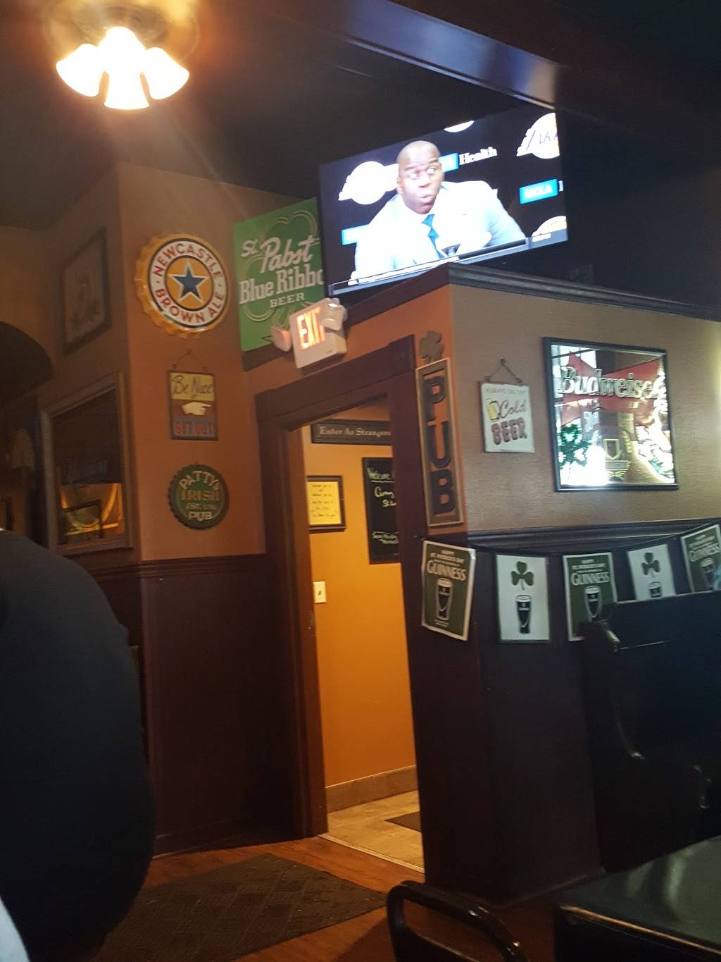 Laddies Sky Club, Inc. | restaurant | 8189 Warren - Sharon Rd, Masury, OH 44438, USA | 3304486668 OR +1 330-448-6668