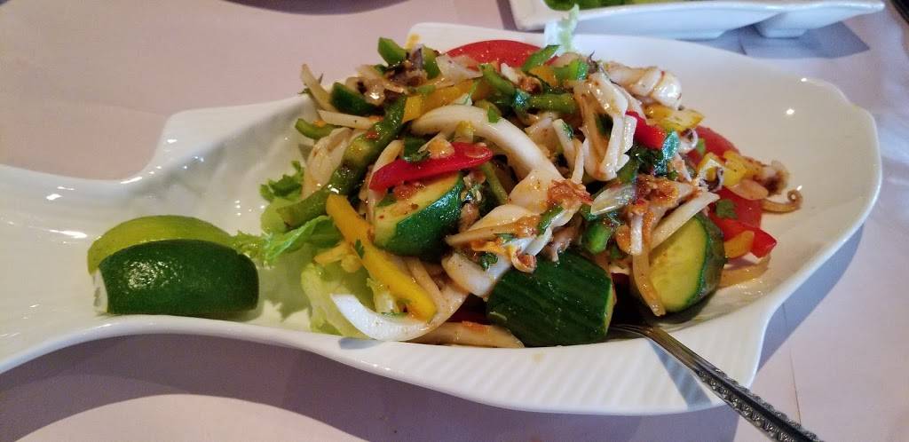 Twin Fish Thai Cuisine | restaurant | 5555 Eglinton Ave W, Etobicoke, ON M9C 5M1, Canada | 4166958866 OR +1 416-695-8866