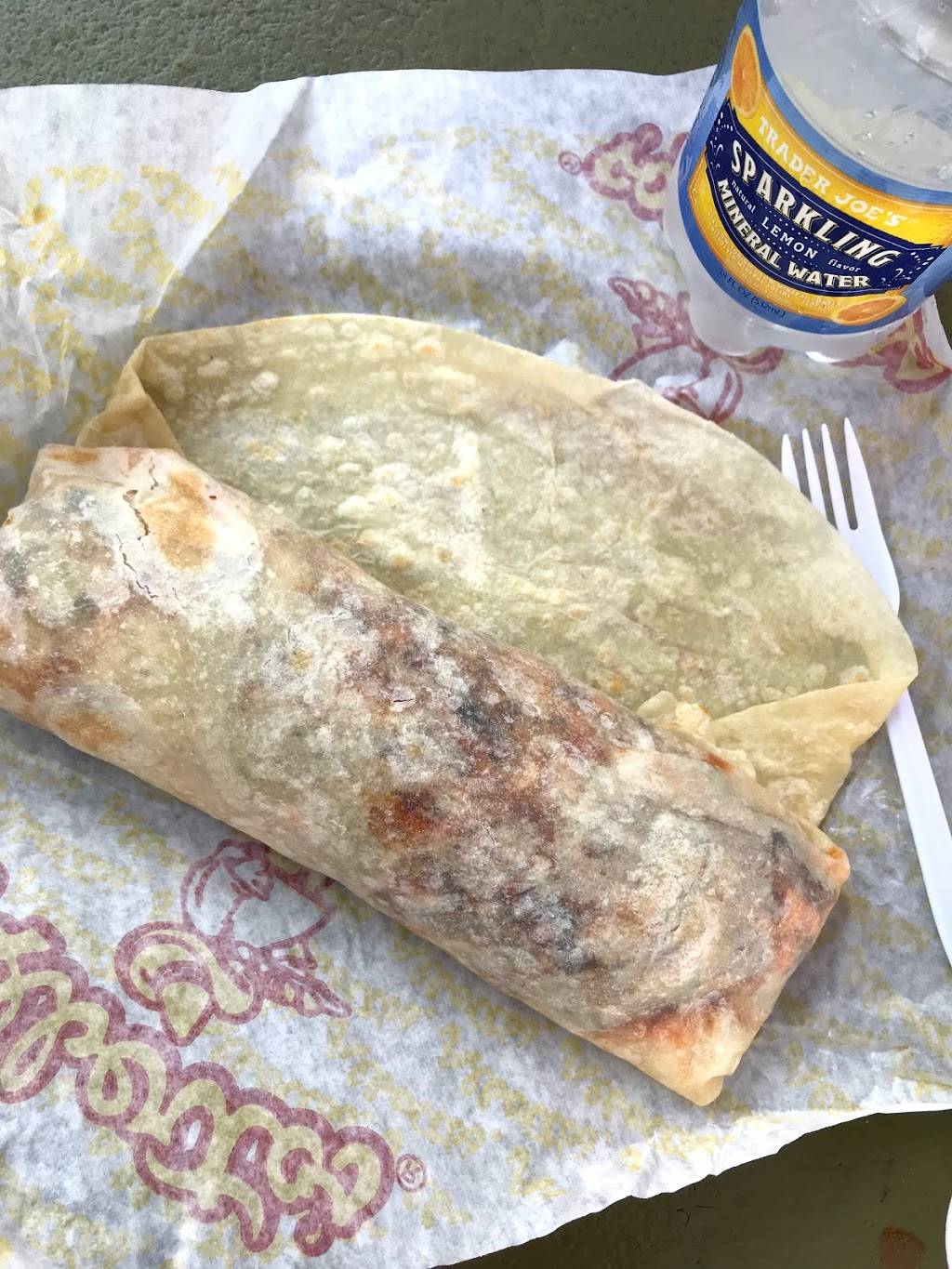 Albertos Mexican Food | restaurant | 1602 Mission Ave, Oceanside, CA 92058, USA | 7607223163 OR +1 760-722-3163