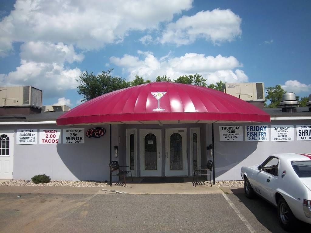 Five-O-One Sports Bar & Grill | restaurant | 501 S Washington Ave, Marshfield, WI 54449, USA | 7158981189 OR +1 715-898-1189