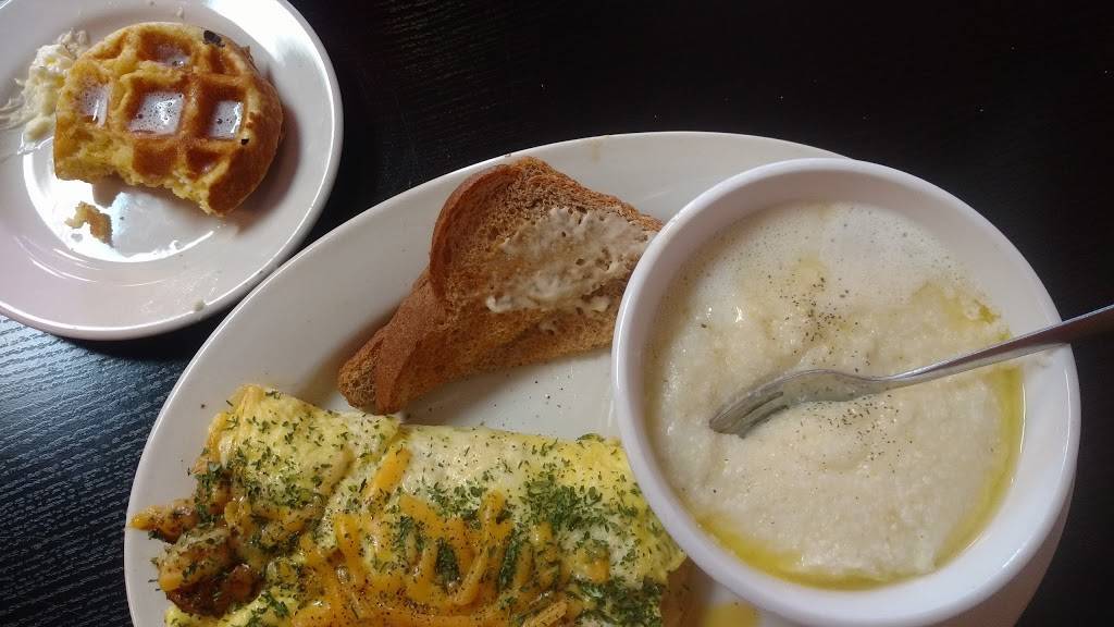 Ma Mommas House of Cornbread, Chicken and Waffles | restaurant | #A, 5741 Crowder Blvd #3, New Orleans, LA 70127, USA | 5042440021 OR +1 504-244-0021