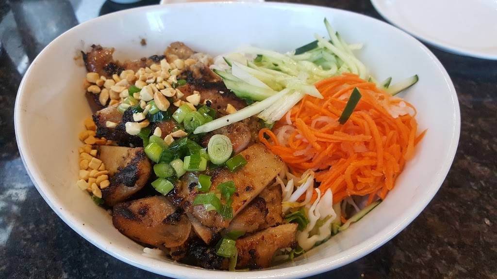 Pho Tango Bistro | restaurant | 7307 NE Imbrie Dr, Hillsboro, OR 97124, USA | 5036483542 OR +1 503-648-3542