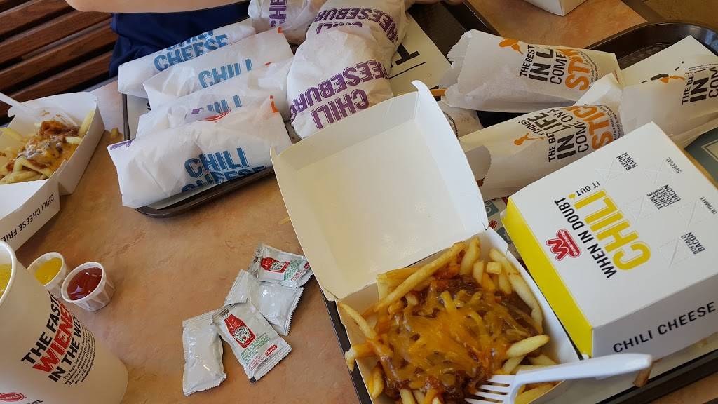 Wienerschnitzel | restaurant | 1005 E Imperial Hwy, Placentia, CA 92870, USA | 7149960570 OR +1 714-996-0570