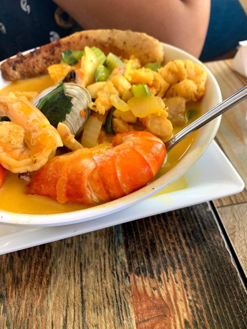 El Portal Maya Restaurant & Cafeteria | restaurant | 6224 Johnson St, Hollywood, FL 33024, USA | 7542011600 OR +1 754-201-1600