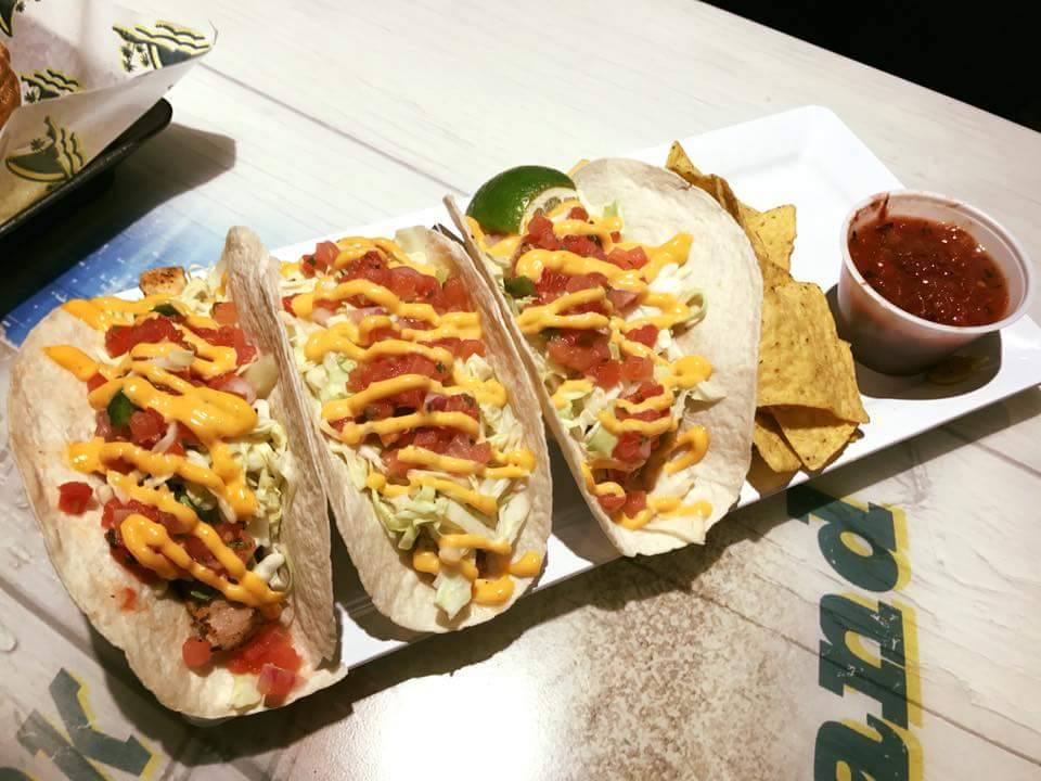 LandShark Bar & Grill | restaurant | 515 Parkway, Gatlinburg, TN 37738, USA | 8652777008 OR +1 865-277-7008