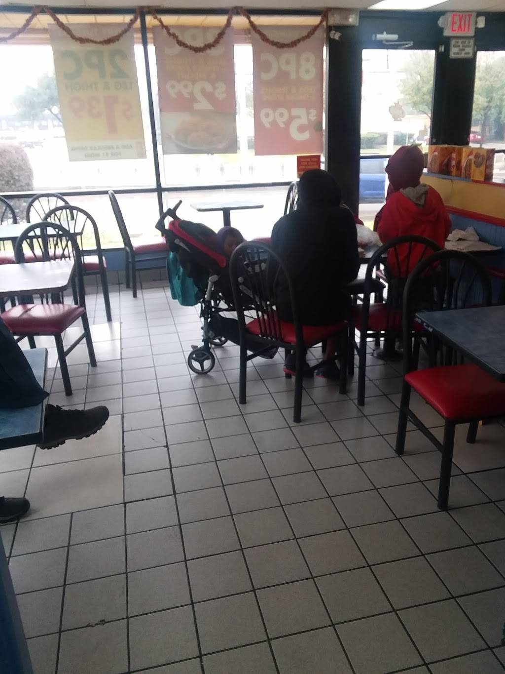 Churchs Chicken | restaurant | 2706 Fulton St, Houston, TX 77009, USA | 7132281211 OR +1 713-228-1211