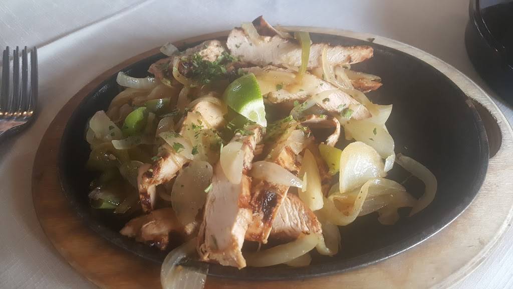 Via Real | restaurant | 4020 N MacArthur Blvd #100, Irving, TX 75038, USA | 9726509001 OR +1 972-650-9001