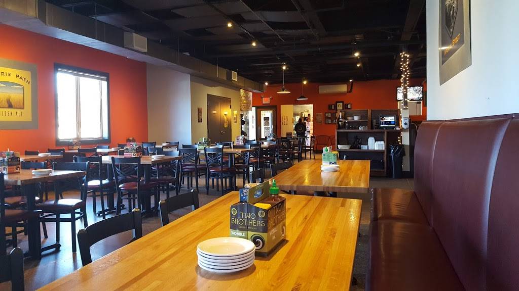 Two Brothers Tap House | restaurant | 30W315 Calumet Ave W, Warrenville, IL 60555, USA | 6303932337 OR +1 630-393-2337