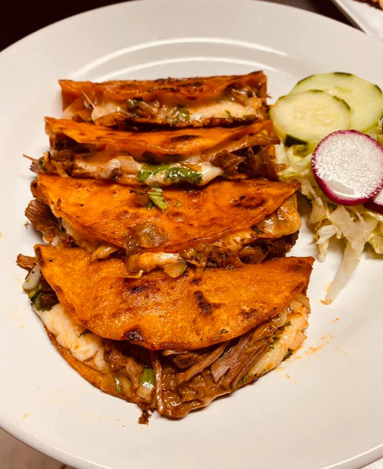 Los Cuatro Nietos Restaurant & Sea Food | restaurant | 705 E Mohave St, Phoenix, AZ 85034, USA | 6022834158 OR +1 602-283-4158