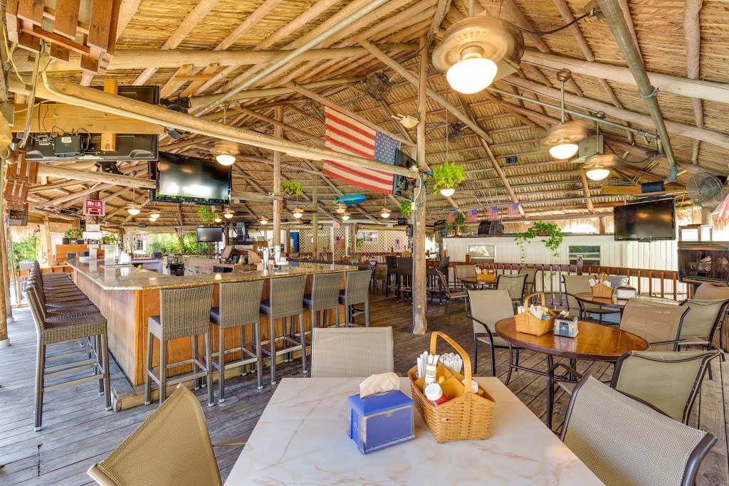 Harolds Place Chickee Bar And Grill | restaurant | 2555 Tamiami Trail N, Naples, FL 34103, USA | 2392637254 OR +1 239-263-7254
