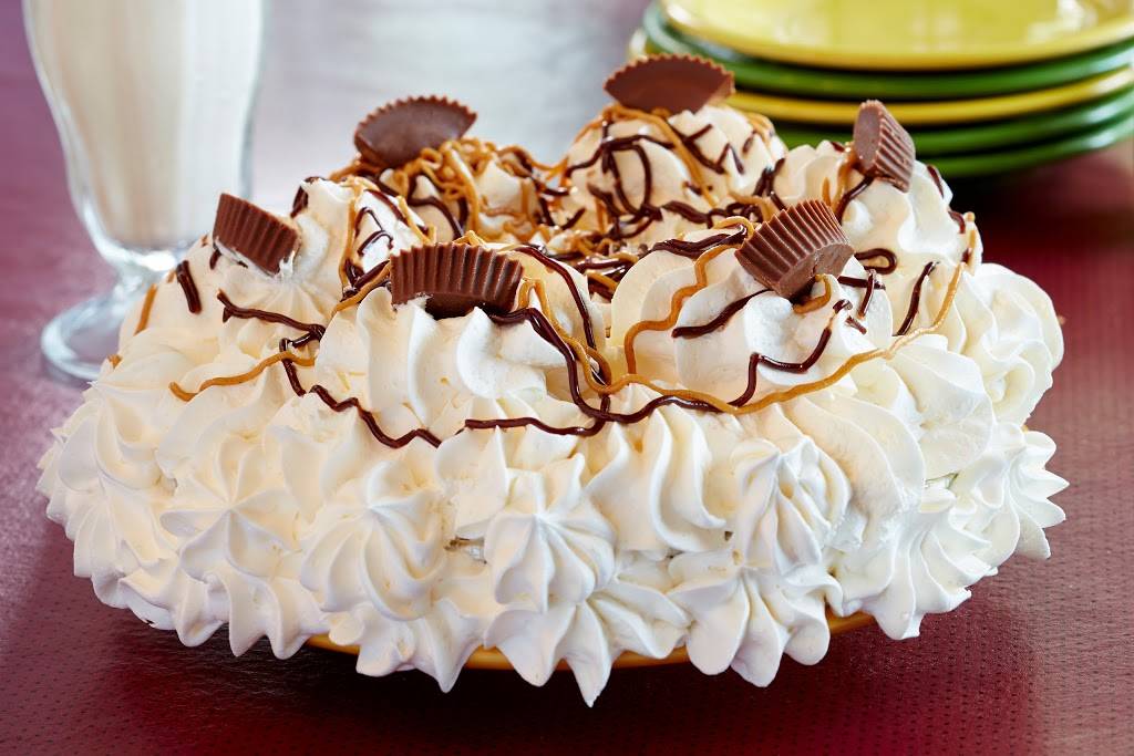 Christos Family Dining | restaurant | 1462 W State Rd 2, La Porte, IN 46350, USA | 2193261644 OR +1 219-326-1644