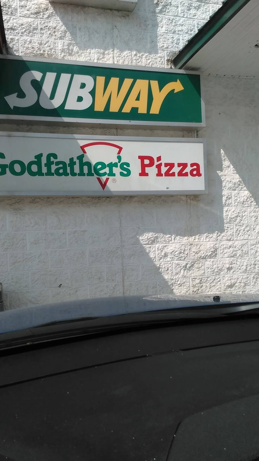 Subway Restaurants | restaurant | 1062 McClellan Hwy, Harts, WV 25524, USA | 3043101163 OR +1 304-310-1163