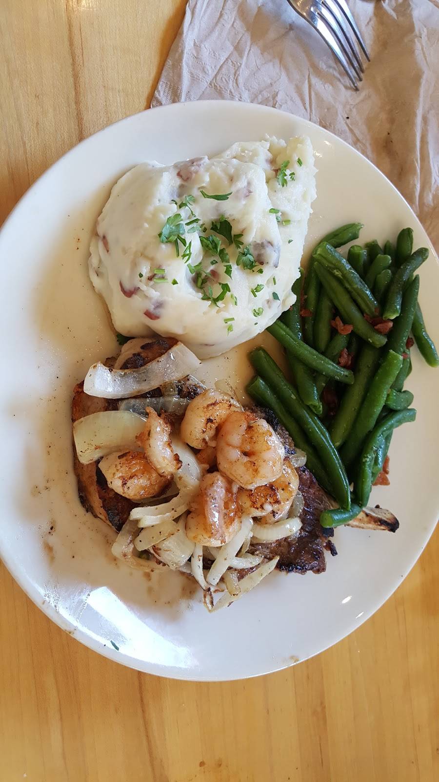 Applebees Grill + Bar | restaurant | 4935 Graywood Ave, Lakewood, CA 90712, USA | 5625310980 OR +1 562-531-0980